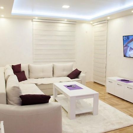 Istocno Sarajevo 02 Apartment ภายนอก รูปภาพ