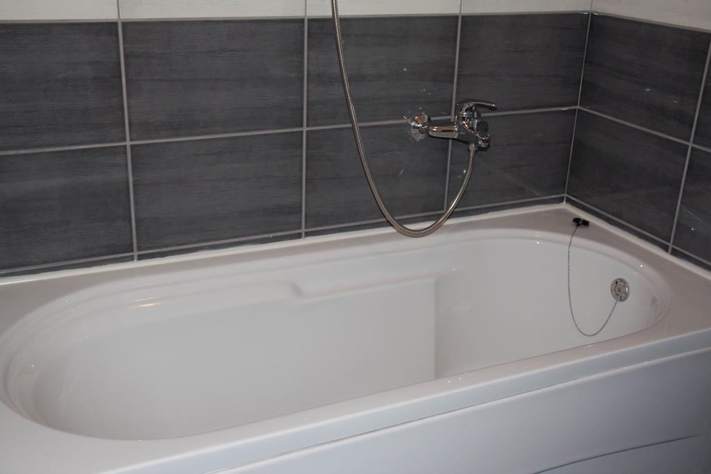 Istocno Sarajevo 02 Apartment ภายนอก รูปภาพ